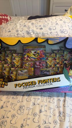 Ascended heroes focused fighters premium collection
