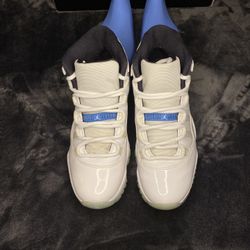 Jordan 11 Legend Blue