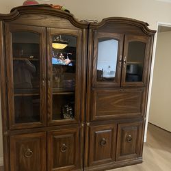 Soild oak china hutch