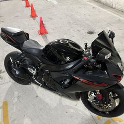 Suzuki GSXR 750 Clean Tittle In Hand 