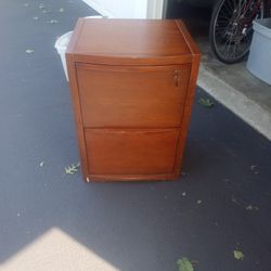Locking File Cabinet 