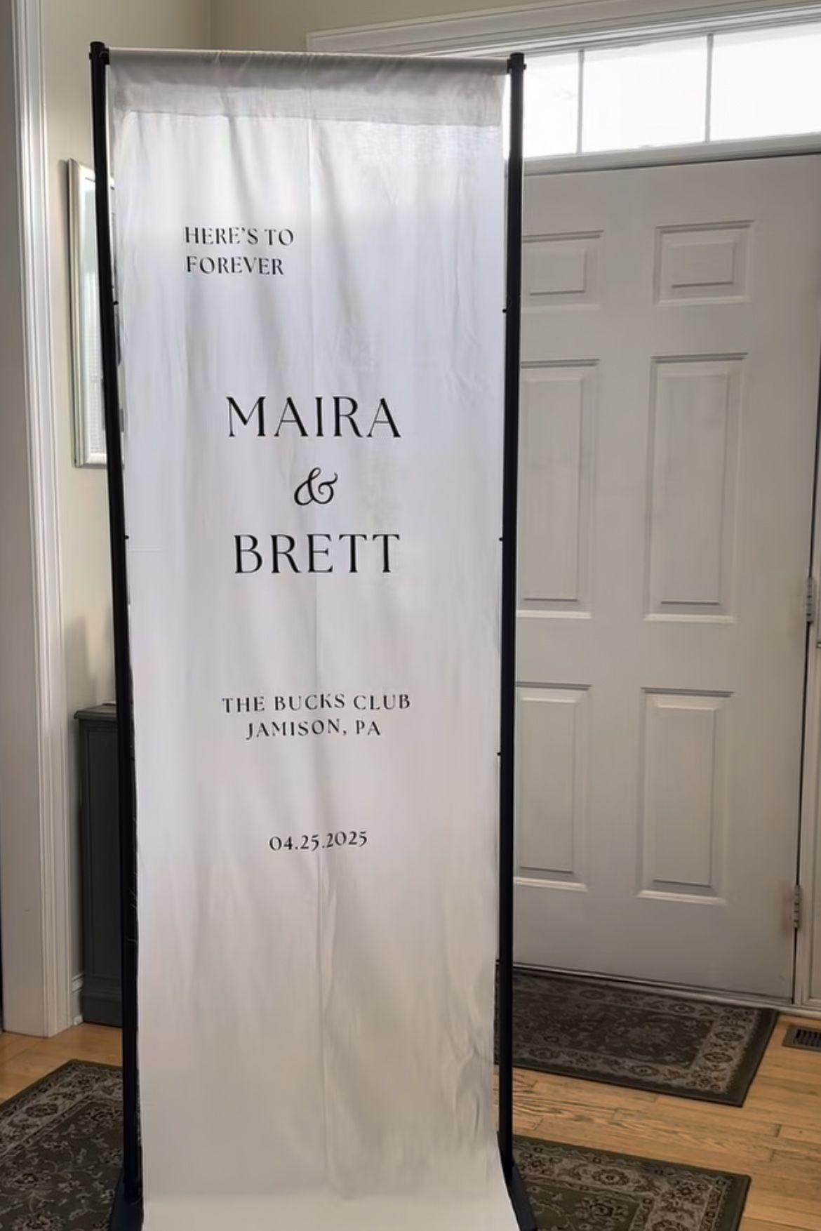 Customizable Linen Signs for Events