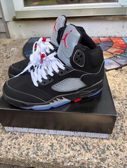 Jordan metallic 5’s size 9.5