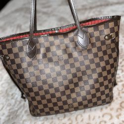 Louis Vuitton Damier Ebene Neverfull 