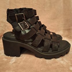 Black Sandals With Heel Size 6M