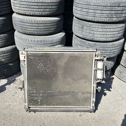 2005-2012 Nissan Pathfinder Condenser Fan Assembly part