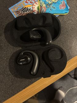 Bose Over The Ear Headphones 