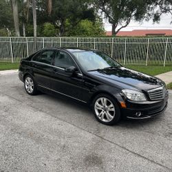 2011 Mercedes C300