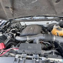 2015 Lincoln Navigator parts 3.5 engine transmission doors seats rims trunk lid radio steering