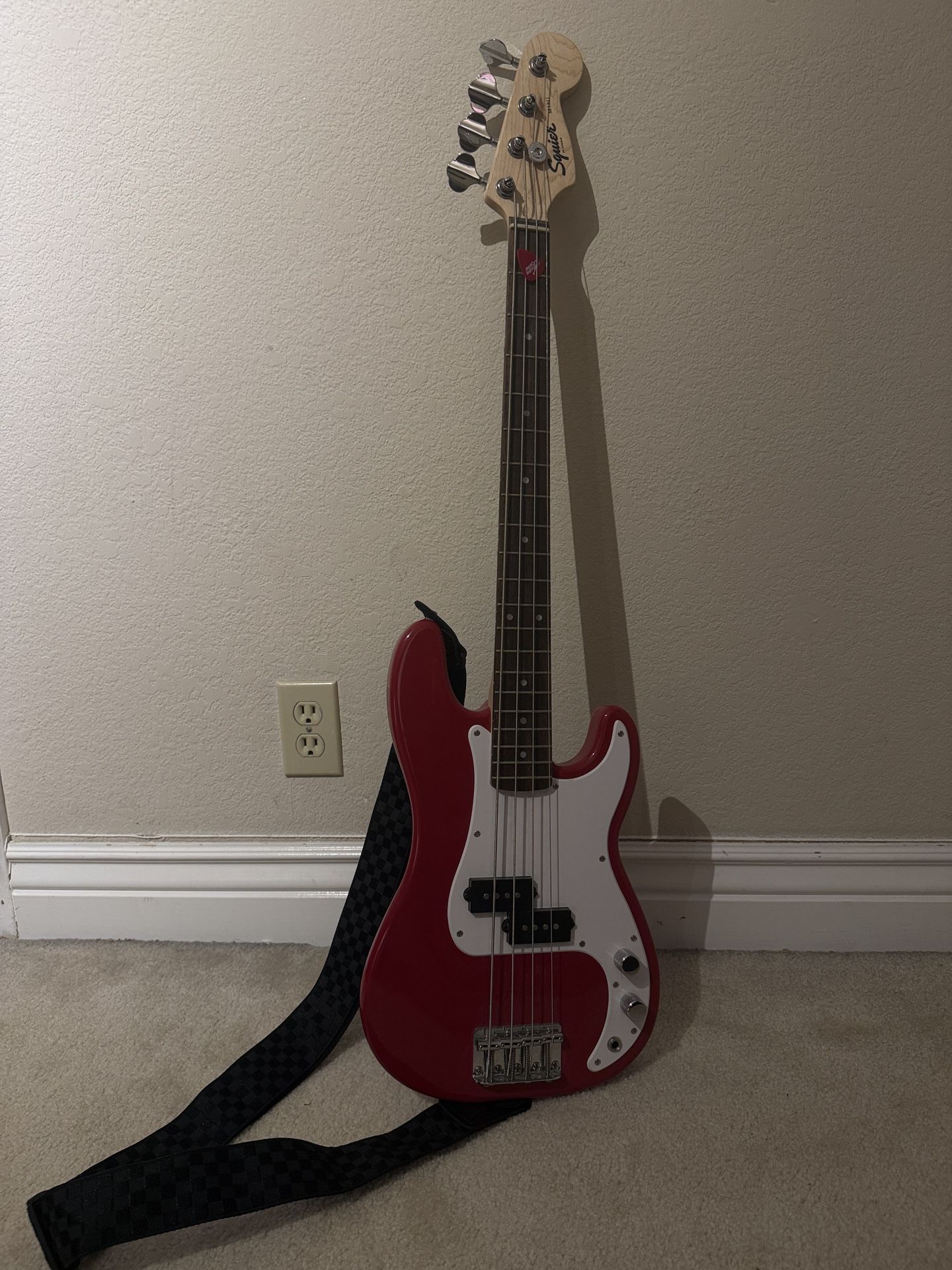 Squier Mini Precision Bass Guitar