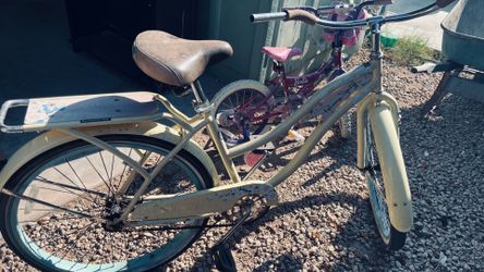 beach cruiser , brown, blue