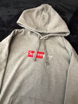 Supremacy hoodie size medium