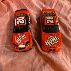 2 Tony Cars 1/32