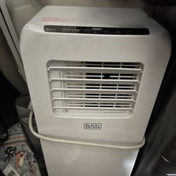 10,000 BTU Portable Ac Unit /Black And Decker 