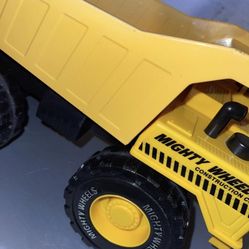 Official Mighty Wheels Constuction Company Dump Truck Toy Kids Vintage Used