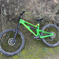 2018 Intense Tracer 275 Size Medium 