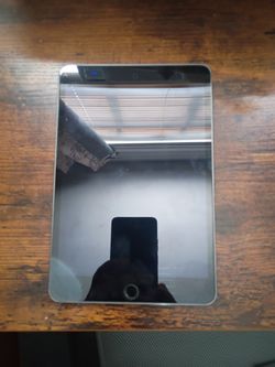 Apple iPad mini 4