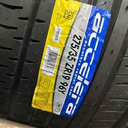 275/35/19 Tire Accelera