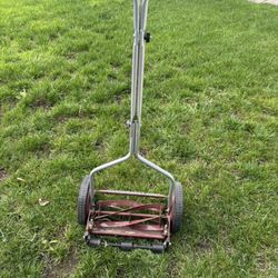 American Brand Push Lawnmower