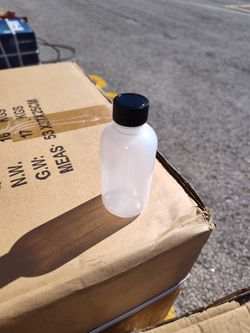 Plastic Bottles / Capsules 