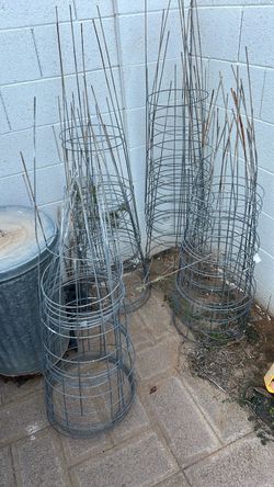 Heavy metal tomato cages