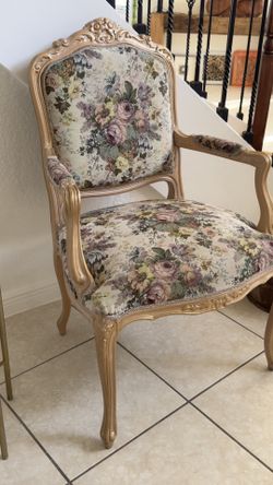 Antique Vintage Accent Chair