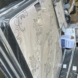 Deluxe brand Queen size set