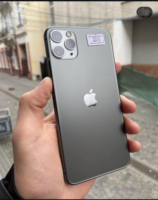 iPhone 11 Pro Max Unlocked / Desbloqueado 😀 - Different Colors Available