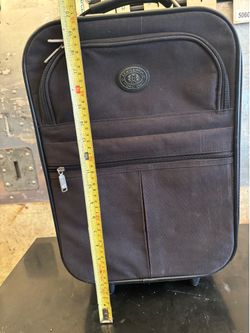Lewis & Zhydr rolling travel luggage & carry