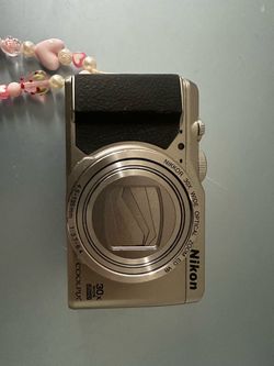 Nikon Coolpix s9900