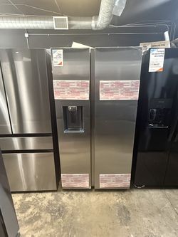 Samsung - 28 Cu Ft Side By Side Refrigerator With Water Dispenser and Icemaker in Stainless Steel