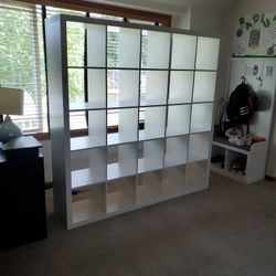  Bookshelf / Shelves / Cubbies