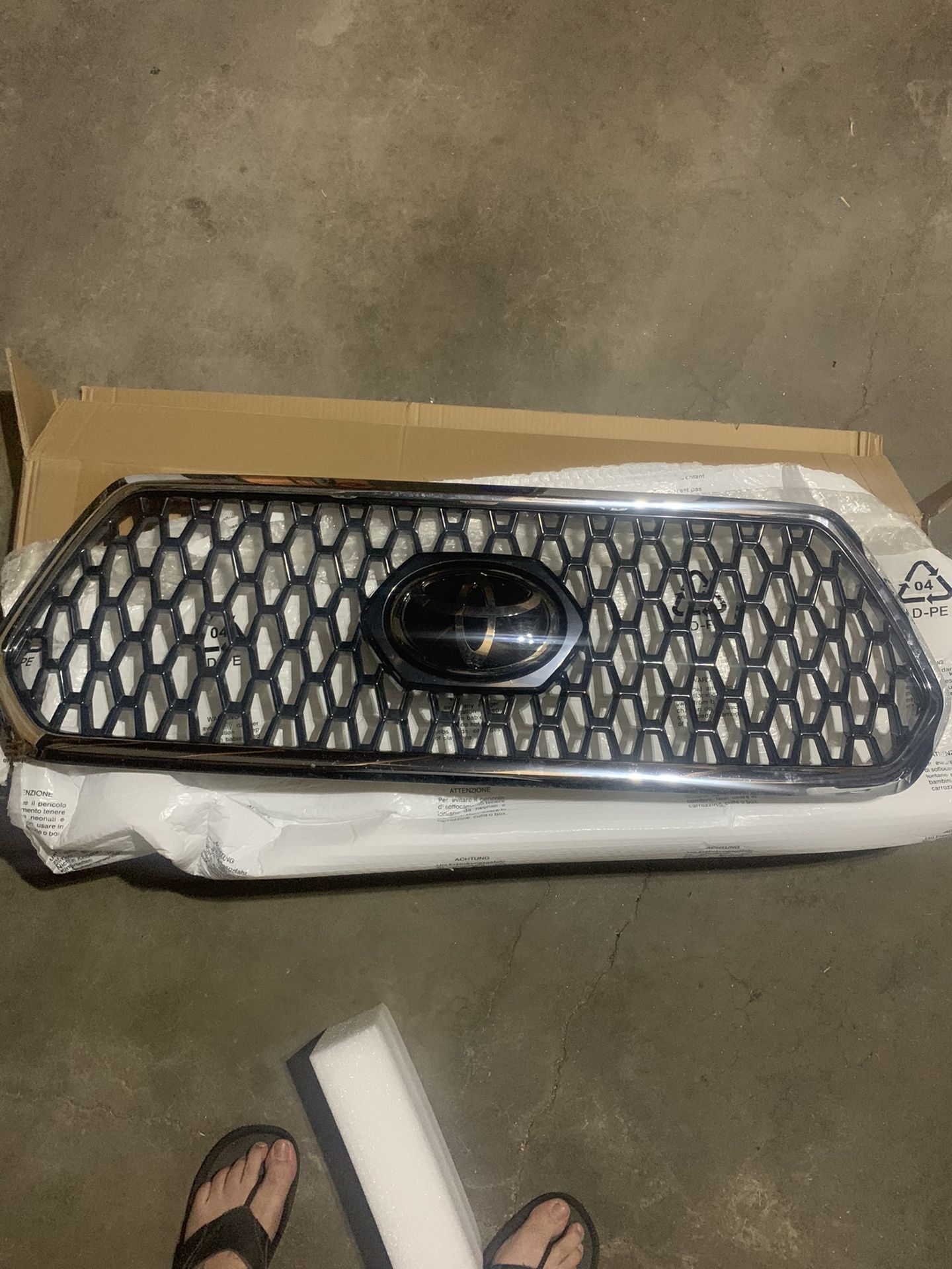 OEM Tacoma TRD-Off-road Grill