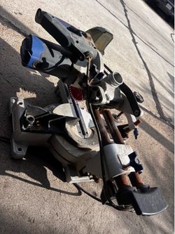 Sliding Compound Miter Saw