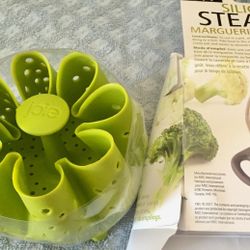 Joie Silicone Vegetable Food Steamer, Adjustable & Collapsible, Expands to 9-Inches