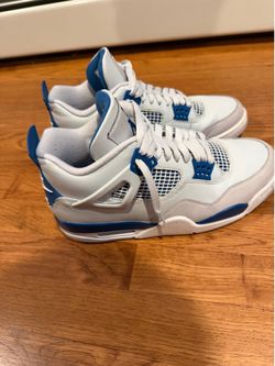Jordan 4 Military Blue Size 9.5