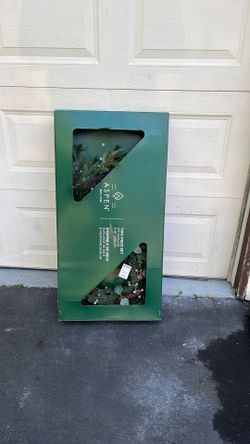 Two piece set 6FT garland and 26” wreath