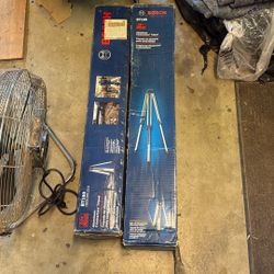 Aluminum Contractors Tripod $15 Each 