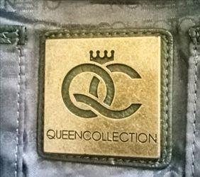 Queen Collection purse