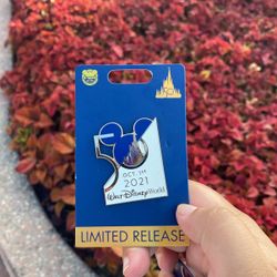 Disney 50th Anniversary Pin 