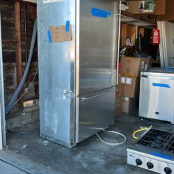 Monogram Refrigerator 