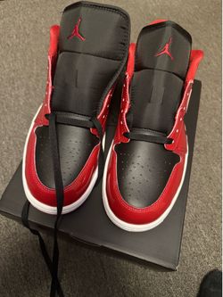 Men AJ1 Low Patent Sz 12