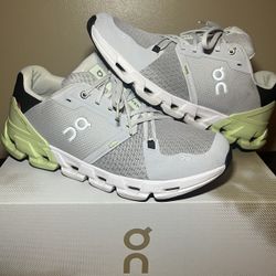 On Cloud CloudFlyer Mens Size 10.5 Shoes