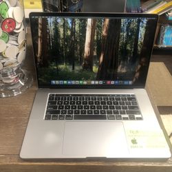 *** Apple MacBook Pro 16" Touch Bar (2019) ***