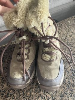 Snow Boots Size 8