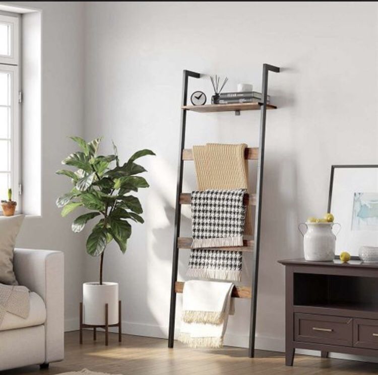 Leaning Ladder Shelf