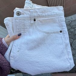 Abercrombie&Fitch Women’s High Rise The 90s Relaxed Jeans 