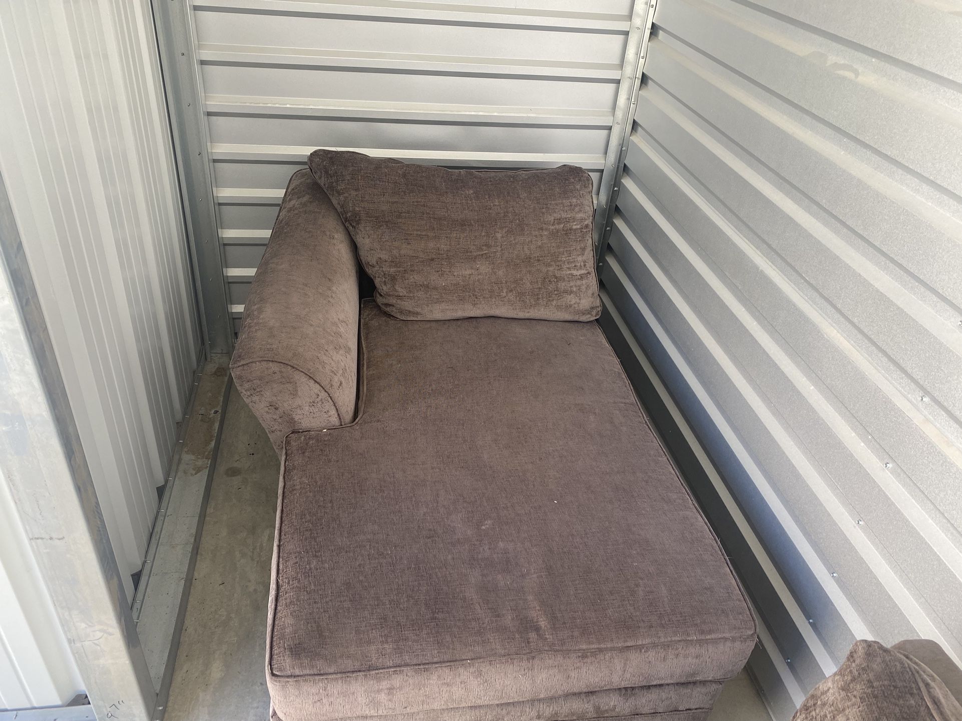 3 Piece Sectional Couch With Right Arm Facing Chaise