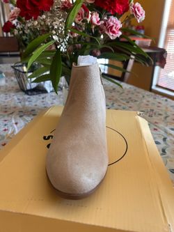 Brand New Shoes – Never Worn – In Box/Packaging