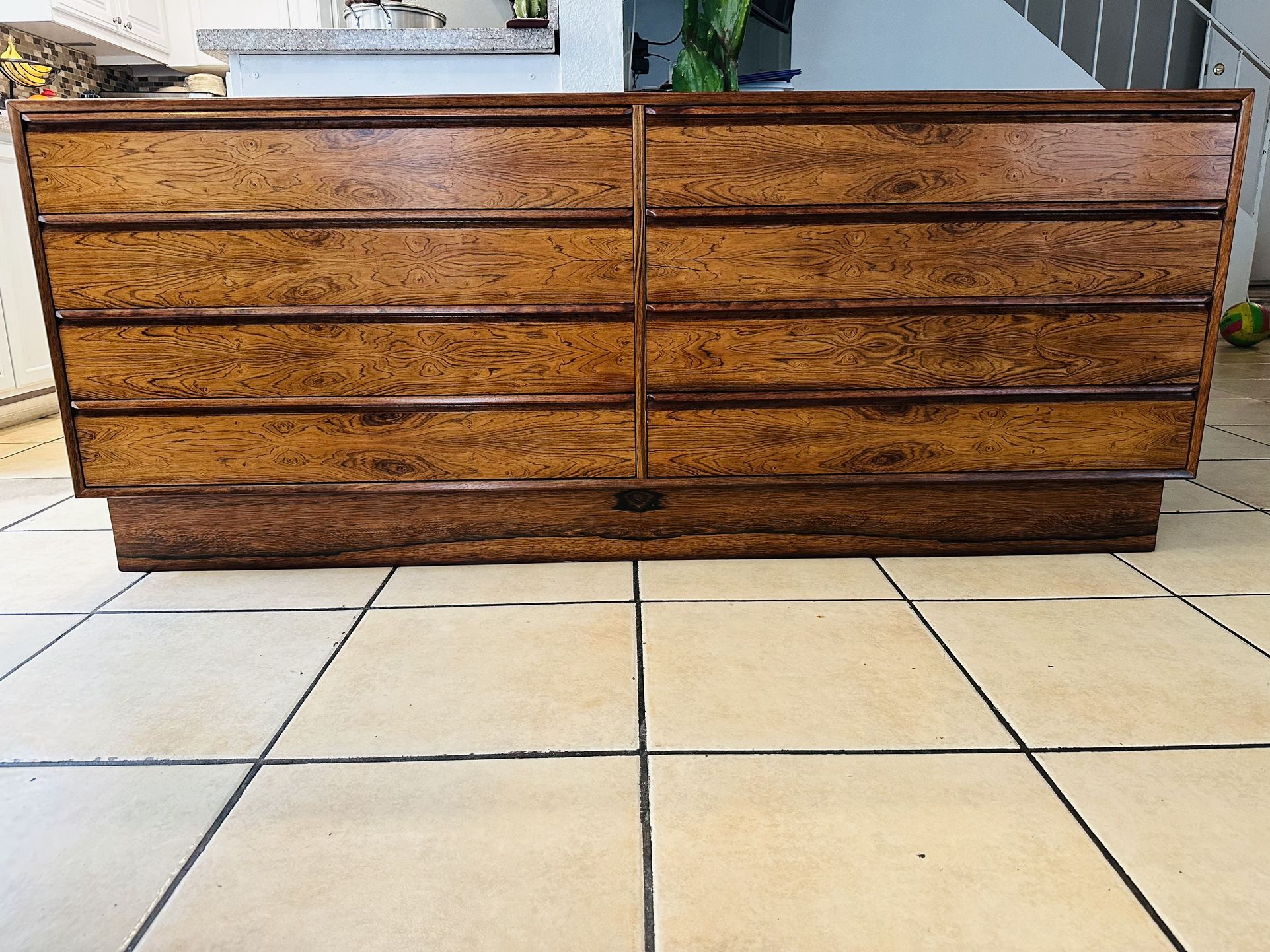 Westnofa Mid Century Rosewood 8 Drawer Lowboy Dresser